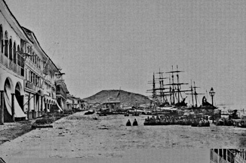 Muelle de Guayaquil, puerto quiteño que comerciaba activamente con los puertos peruanos