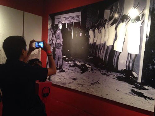 Imagen 1. Detenidos del movimiento estudiantil de 1968. Foto tomada del sitio web del Museo-Casa de la memoria indómita, Ciudad de México.