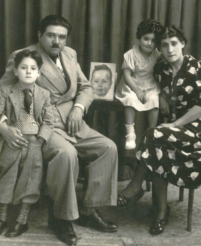 La Familia Peralta Castro