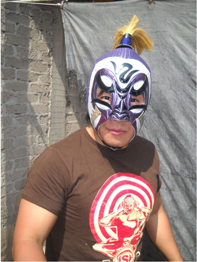 Imagen 1. Luchador japonés en la Arena Coliseo Coacalco. Fuente: Archivo personal, México, 2013.