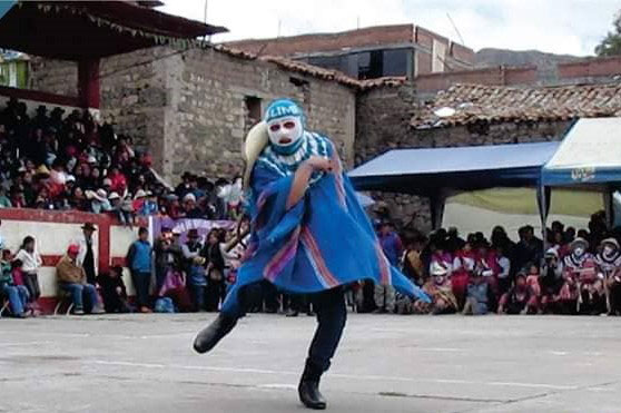 Huamango danzando