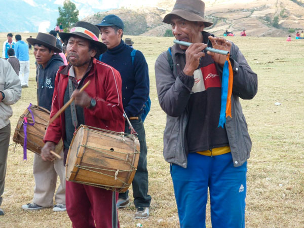 Música del común runa - caja y pinkullo – en la comunidad de Hualla, 2012