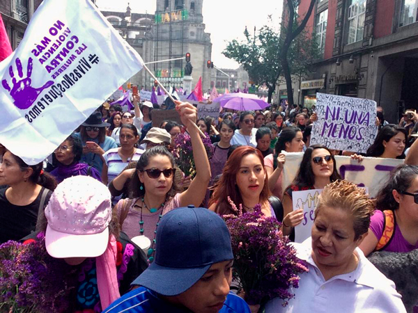 Marcha por el feminicidio de Mara Fernanda llevada a cabo el 17 de septiembre de 2017 en Ciudad de México
