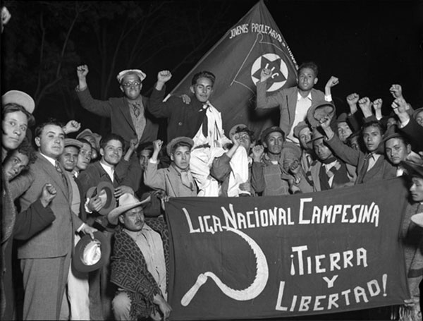 Miembros de la Liga Campesina en un mitin, Ciudad de México 1935