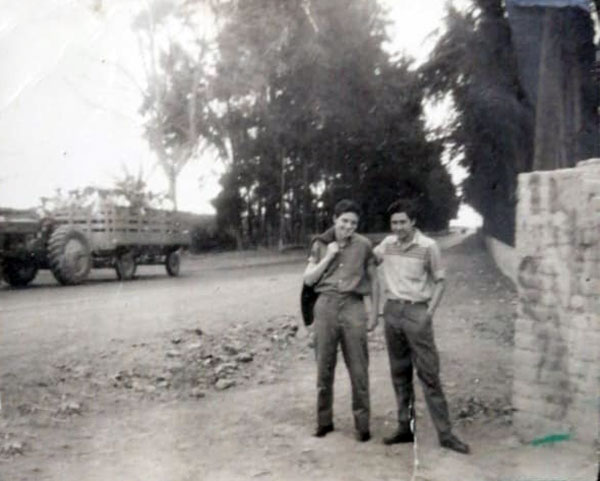 Los caminos al Perú profundo, Ricardo Melgar (a la derecha), década de 1960