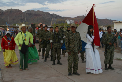 Imagen 4. Desfile de Año Nuevo, Punta Chueca, Sonora. FOTO: ANONIMO, 2011