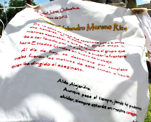 Imagen 9. Pañuelo bordado del caso del homicidio del adolescente Aldo Alejandro Moreno Ríos a petición de su tío. Archivo fotográfico de Bordeamos por la Paz.