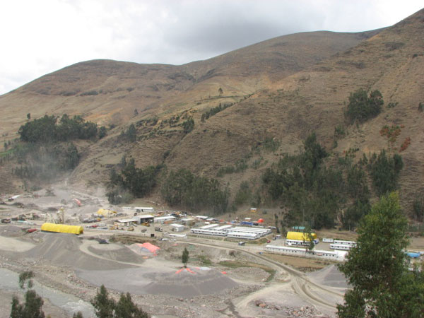 Construcción de la carretera interoceánica, Ccarhuayo, Cusco