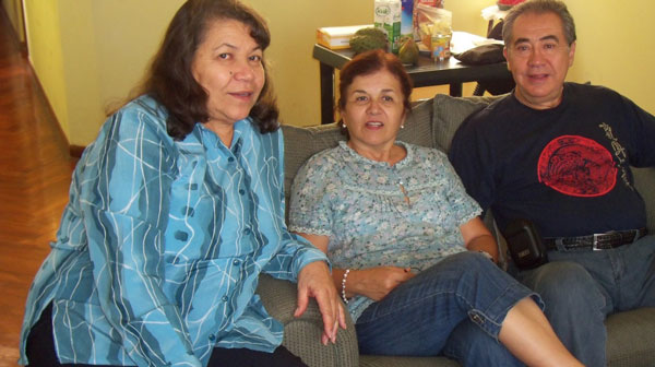 Angélica Aranguren, Hilda Tísoc Lindley y Ricardo Melgar, Lima, 2011