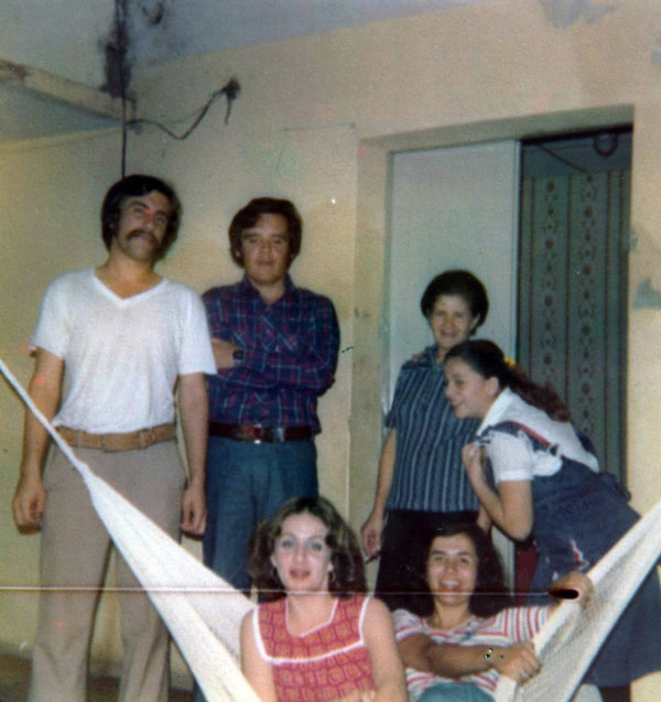 Hilda Tísoc, Napoleón Conde y su familia. Navolato, Sinaloa, 1979