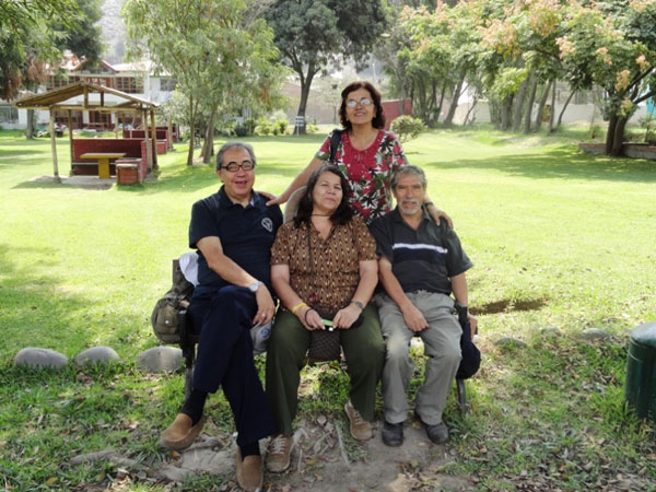 Ricardo Melgar, Angélica Aranguren, Hilda Tísoc y Juan José García Miranda. Los Girasoles, Chosica, Perú, 2011